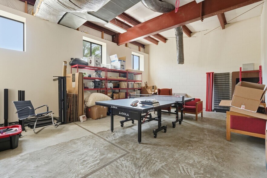 More Photos Of 665 Amherst Rd, Sunderland Research And Development For Sale