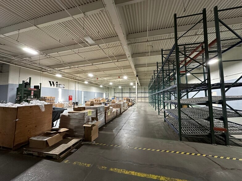 More Photos Of 850-900 E Stowell Rd, Santa Maria Manufacturing For Lease