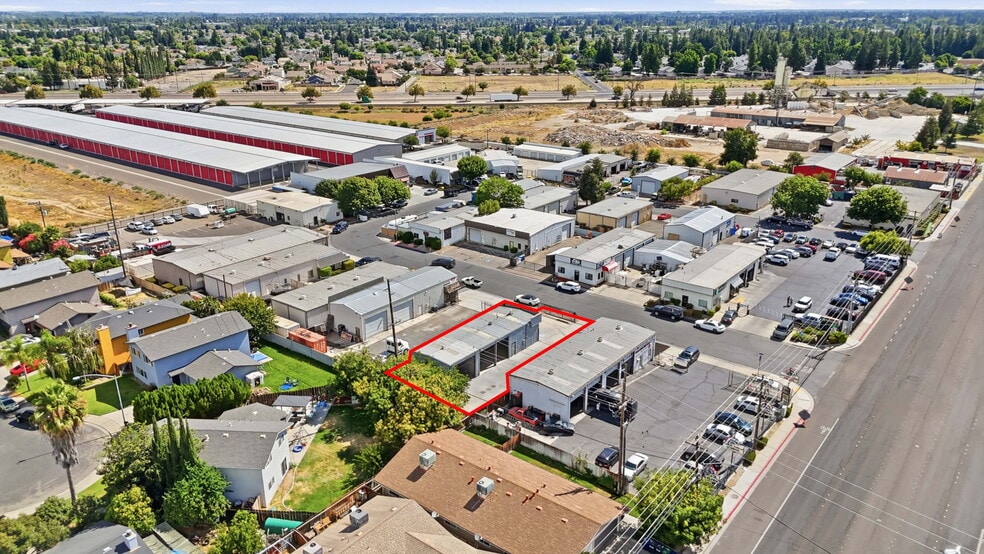 More Photos Of 1649 Carnegie St, Turlock Warehouse For Lease