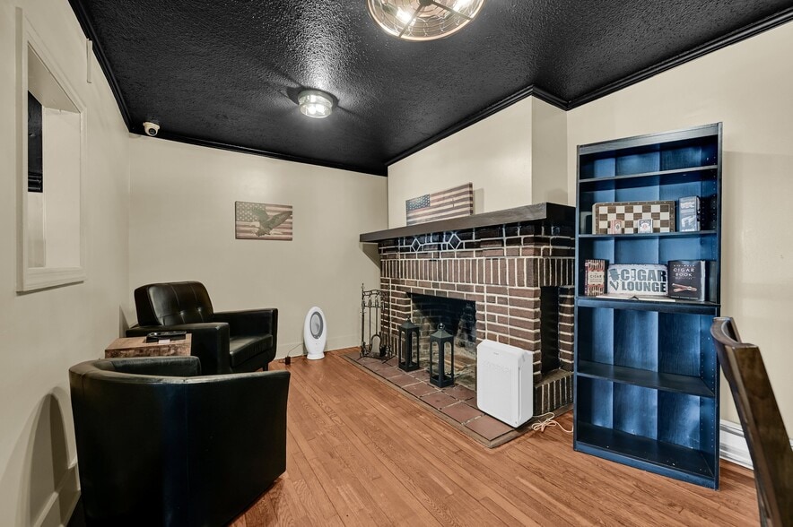 More Photos Of , Mamaroneck Unknown For Sale