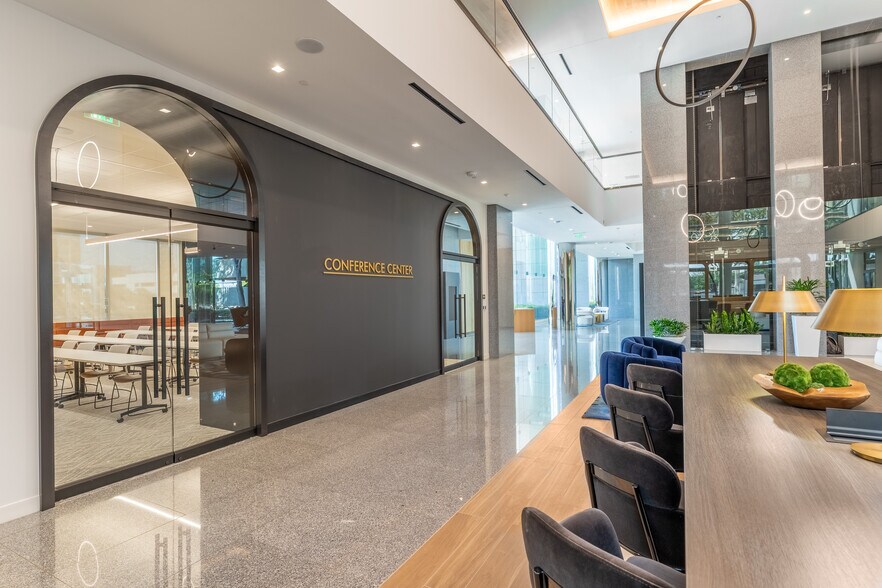 More Photos Of 14643 N Dallas Pky, Dallas Office For Lease
