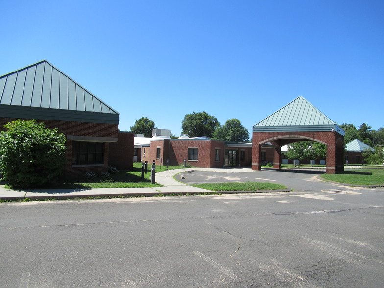 Primary Photo Of 210 George St, Hartford Skilled Nursing Facility For Sale