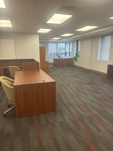 More Photos Of 29 Noblestown Rd, Carnegie Office For Lease