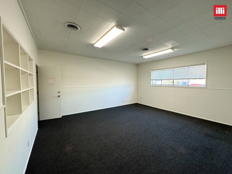 More Photos Of 8230 Beverly Blvd, Los Angeles Office For Lease