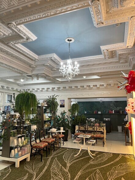 More Photos Of 100 5th Ave, Pittsburgh Office For Lease