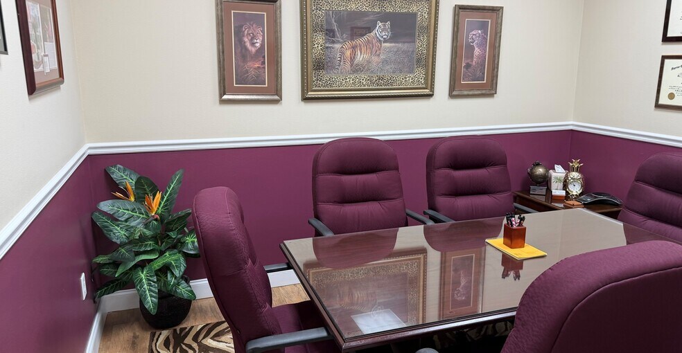 More Photos Of 3389 Magic Oak Ln, Sarasota Office For Sale