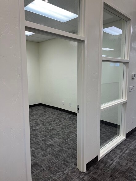 More Photos Of 60 E 100 N, Vernal Office For Lease