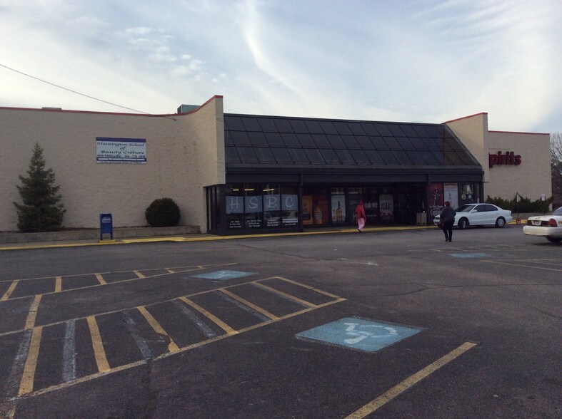 More Photos Of 5636 US Route 60, Huntington Unknown For Lease