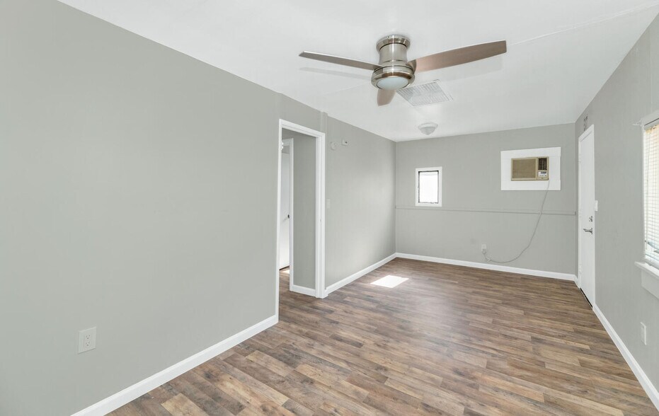 More Photos Of 316 E Vogel Ave, Phoenix Apartments For Sale