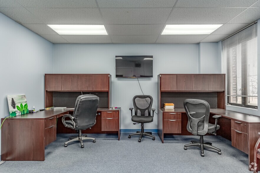 More Photos Of 5000 Letterkenny Rd, Chambersburg Office For Lease