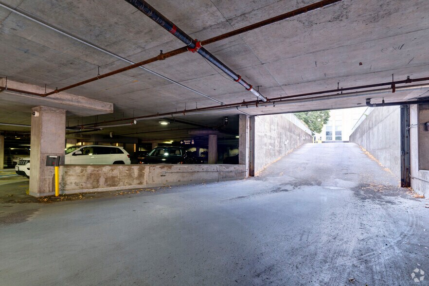 More Photos Of 75 S Clinton Ave, Rochester Office For Lease