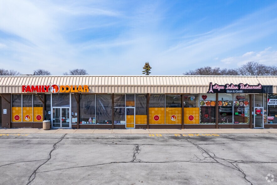 More Photos Of 3921-3953 S 76th St, Milwaukee Freestanding For Lease