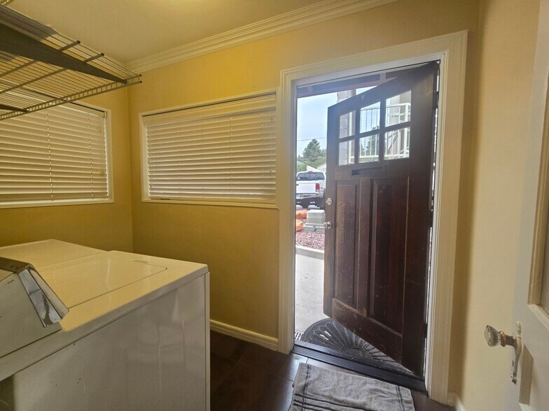 More Photos Of 819 W Gurley St, Prescott Apartments For Sale