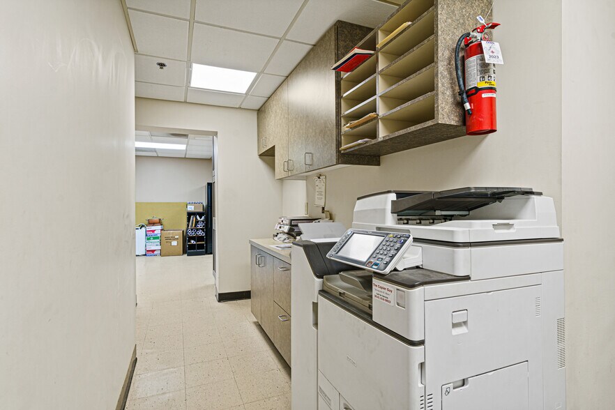 More Photos Of 1641 Crystal Ave, Kansas City Warehouse For Sale