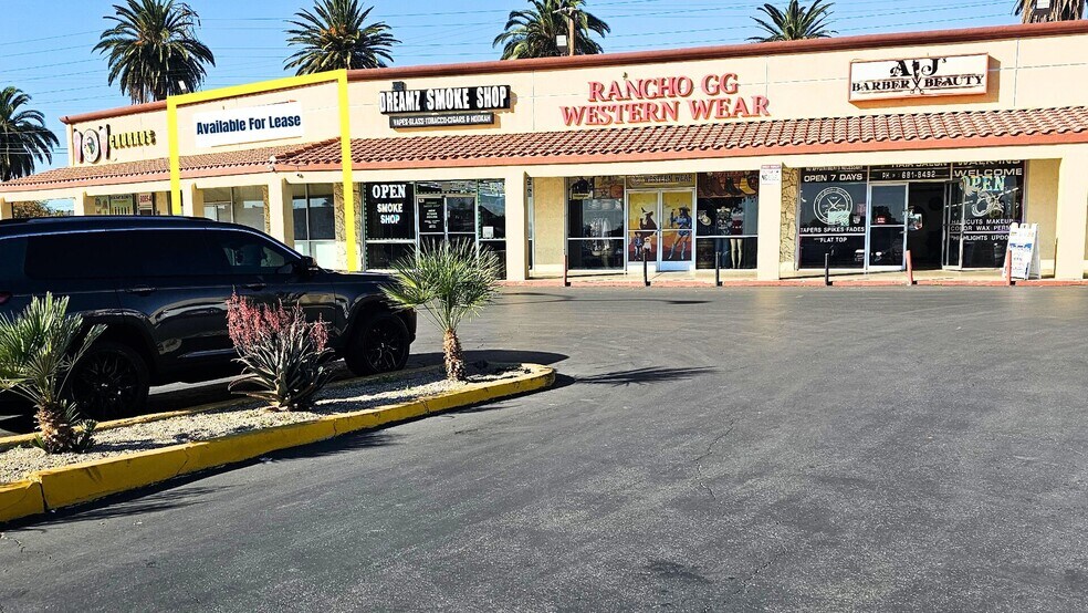 More Photos Of 9085 Mission Blvd, Jurupa Valley Storefront For Lease