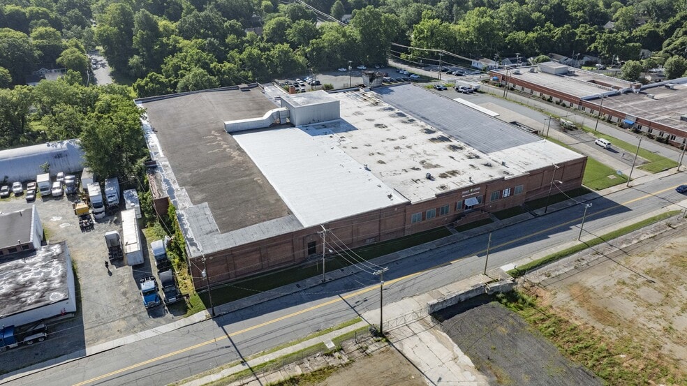 More Photos Of 1103 S Elm St, Greensboro Manufacturing For Sale