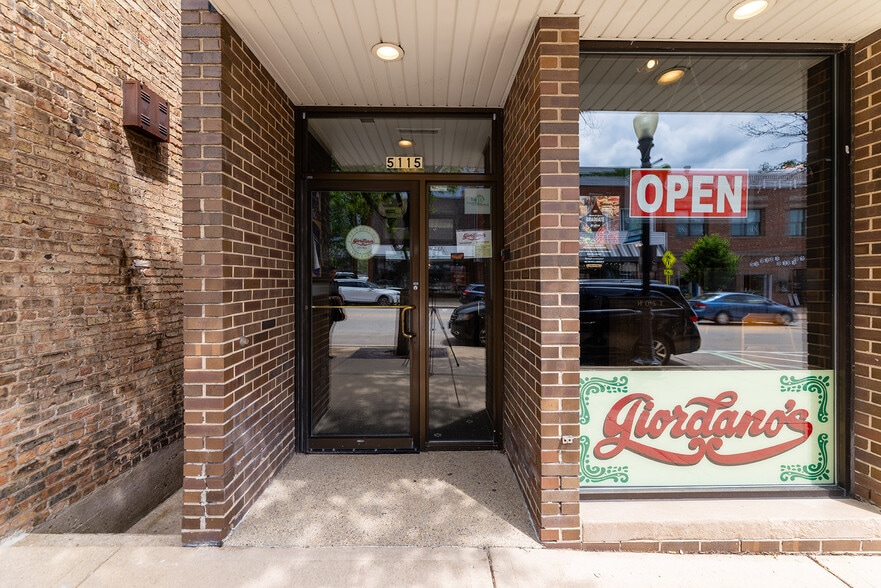More Photos Of 5115 Main St, Downers Grove Restaurant For Lease