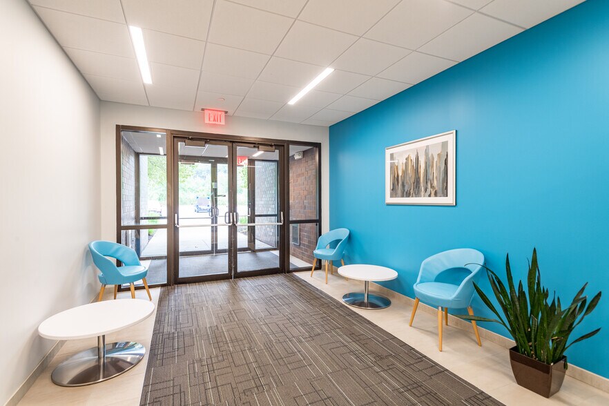 More Photos Of 400 Donald J Lynch Blvd, Marlborough Unknown For Lease