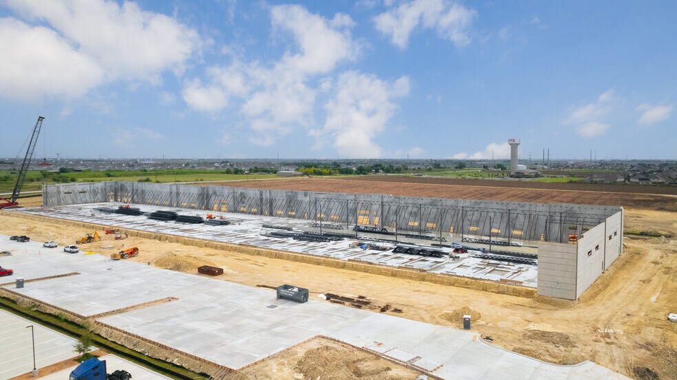 More Photos Of Innovation Blvd, Hutto Distribution For Lease