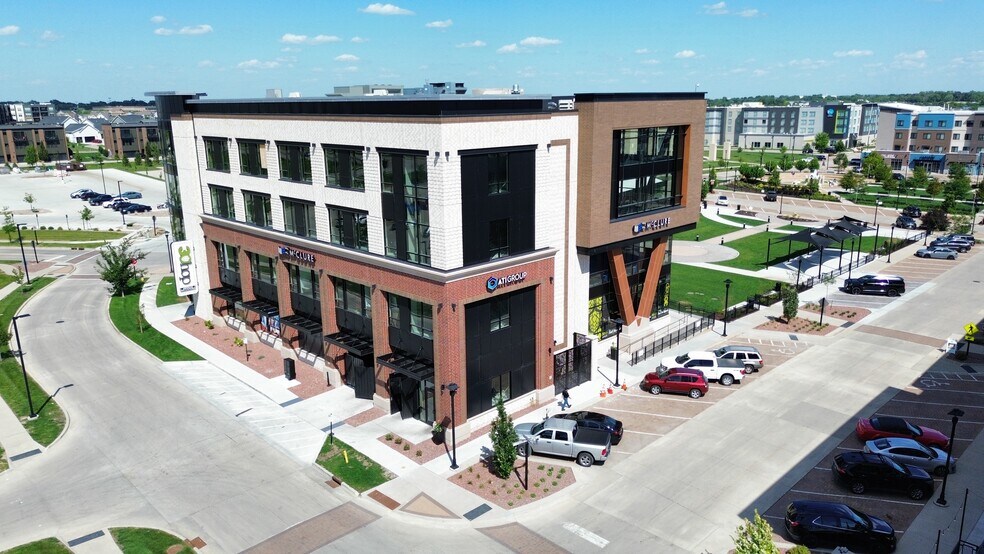 More Photos Of 1535 SW Market St, Ankeny Office For Lease
