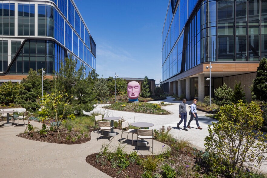 More Photos Of 384 Oyster Point Blvd, South San Francisco Unknown For Lease