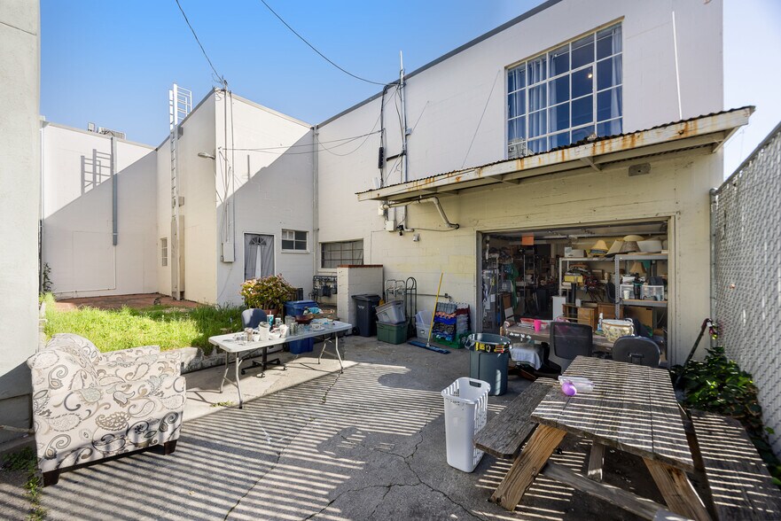 More Photos Of 201 Western Ave, Petaluma Storefront Retail Office For Sale