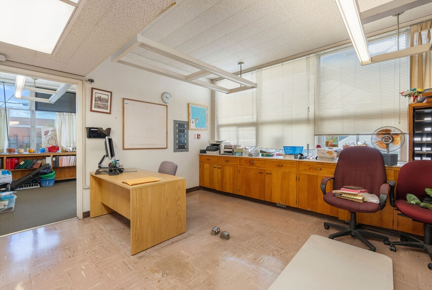 More Photos Of 4755 130th st, Hawthorne Schools For Lease