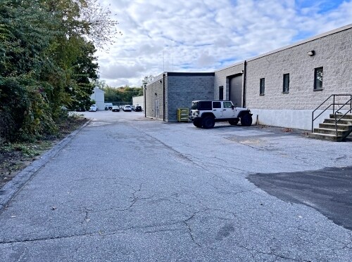 More Photos Of 323 Andover St, Wilmington Research And Development For Lease