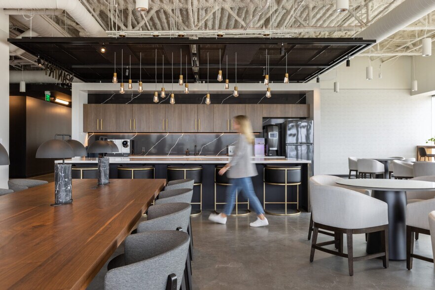 More Photos Of 344 W 13800 S, Draper Office For Lease