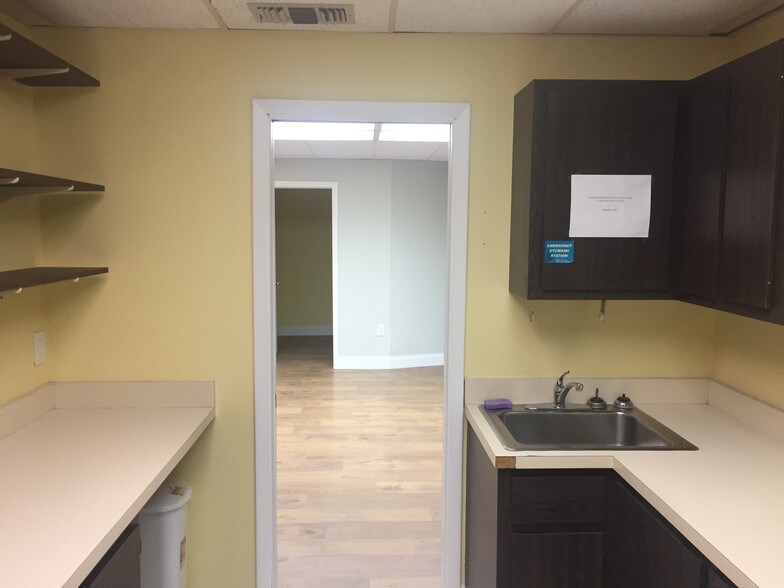 More Photos Of 401 E Olympia Ave, Punta Gorda Office For Lease
