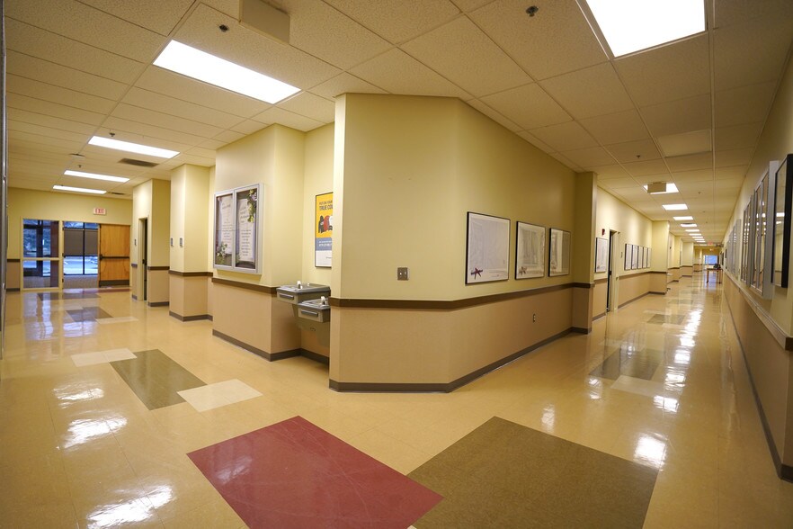 More Photos Of 1905 S Haggerty Rd, Canton Office For Lease