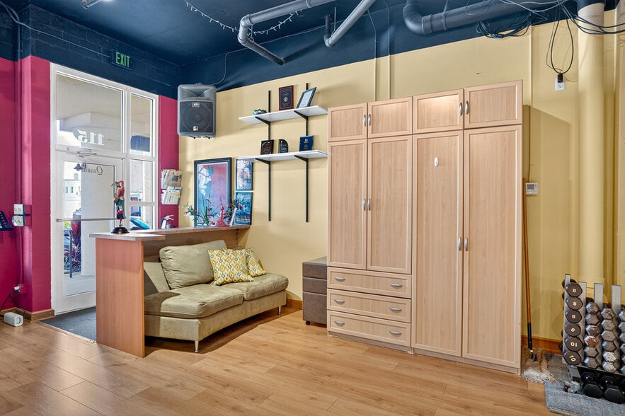 More Photos Of 115 Magnolia Ave, Daytona Beach Flex For Sale