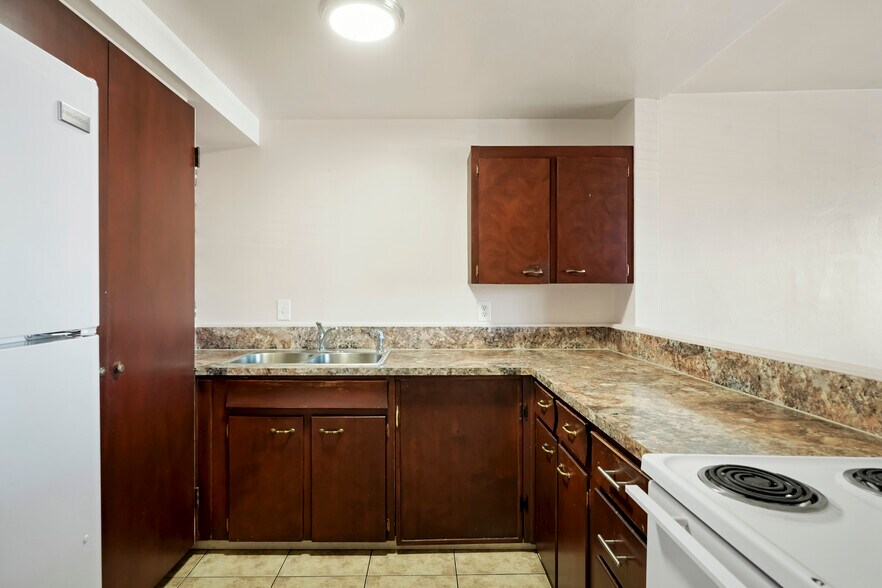 More Photos Of 2940 W Arkansas Ave, Denver Apartments For Sale