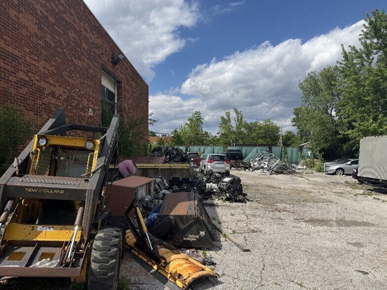 More Photos Of 9260 W Florissant Ave, Saint Louis Auto Repair For Sale