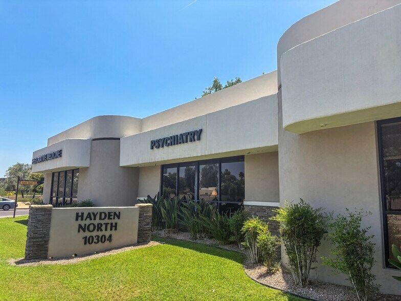 More Photos Of 10304 N Hayden Rd, Scottsdale Office For Sale