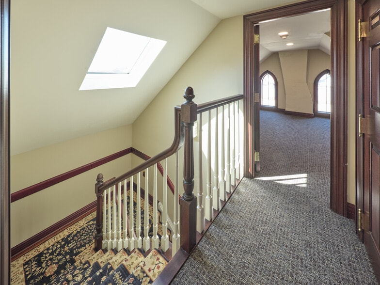 More Photos Of 67 W Court St, Doylestown Office For Lease