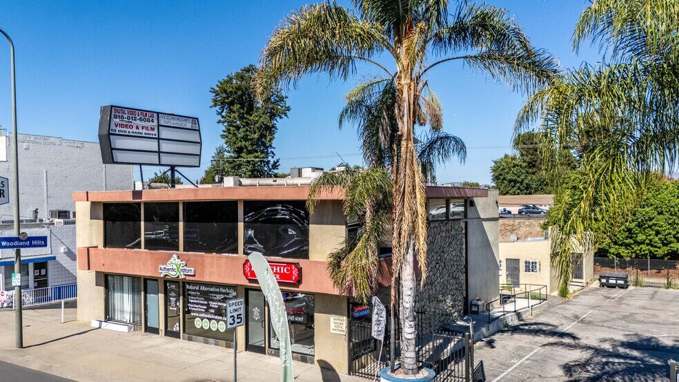 More Photos Of 19709 Ventura Blvd, Woodland Hills Office For Lease