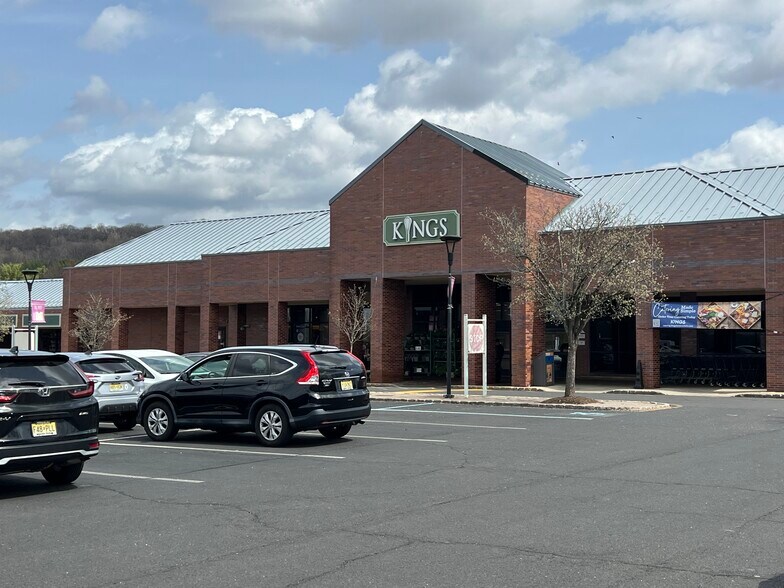 More Photos Of 400-470 US Highway 202/206 Dr, Bedminster Unknown For Lease