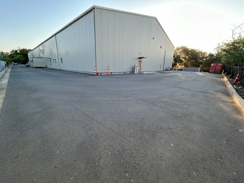 More Photos Of 140 Grove Ct, Healdsburg Manufacturing For Lease