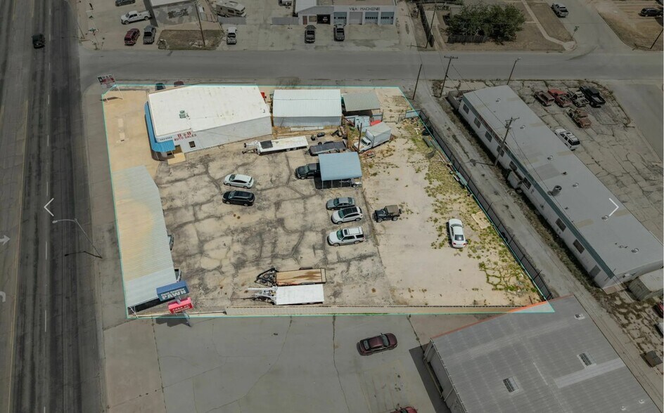 More Photos Of 2601 W Wall St, Midland Auto Dealership For Sale