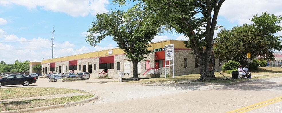 Primary Photo Of 10969 Shady Trl, Dallas Flex For Lease