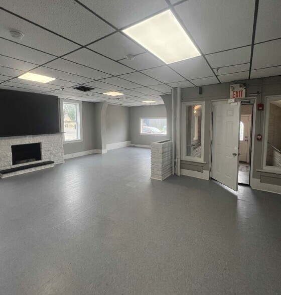 More Photos Of 117 S Broadway St, Butler Apartments For Sale