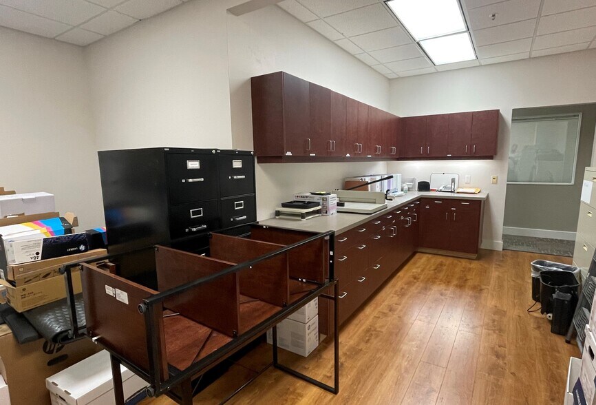 More Photos Of 895 Aerovista Pl, San Luis Obispo Office For Lease