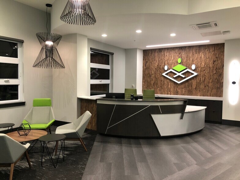 More Photos Of 10255 Commerce Dr, Carmel Coworking Space