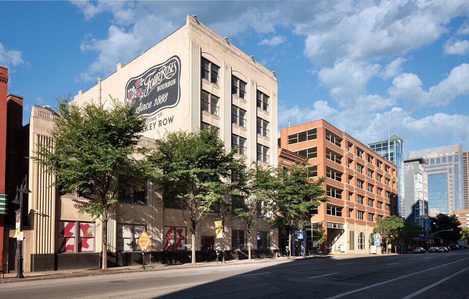 Primary Photo Of 118-122 E Main St, Louisville Office For Lease