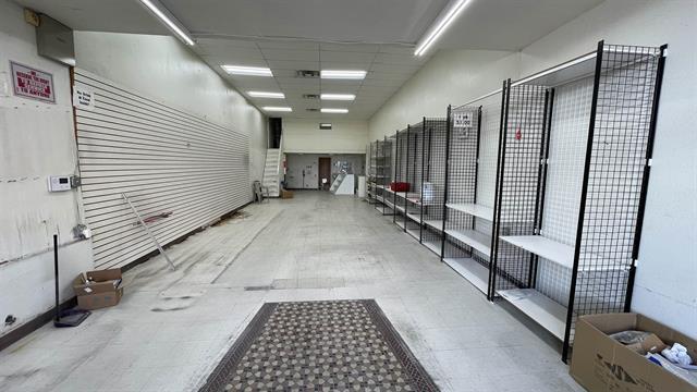 More Photos Of 1215 Farragut St, Laredo Storefront For Lease
