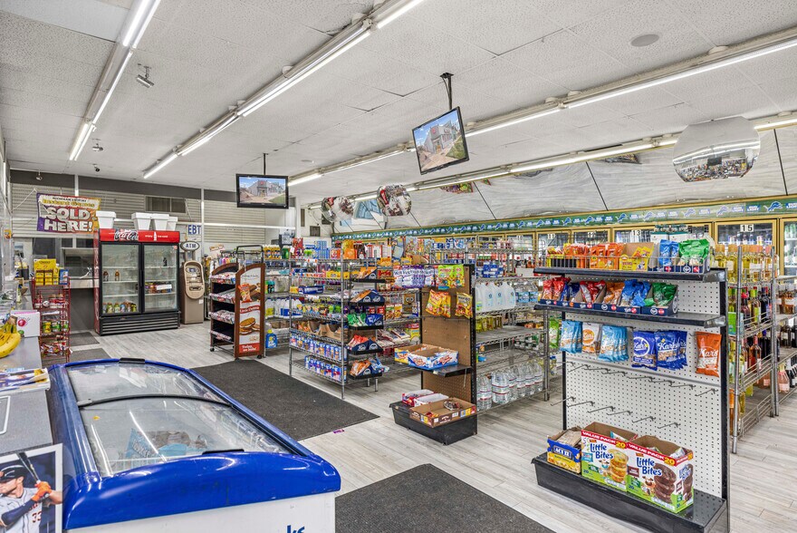 More Photos Of 10644 Morang Dr, Detroit Storefront For Sale