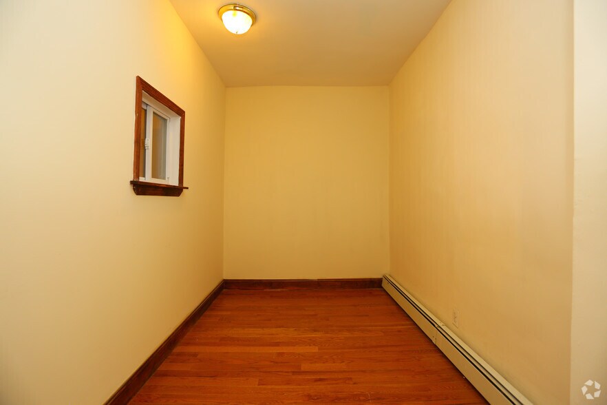 More Photos Of 354 E 116th St, New York Apartments For Lease
