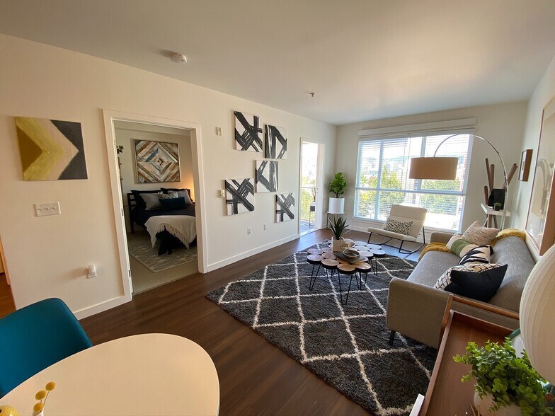 More Photos Of 1250 E Burnside St, Portland Apartments For Lease