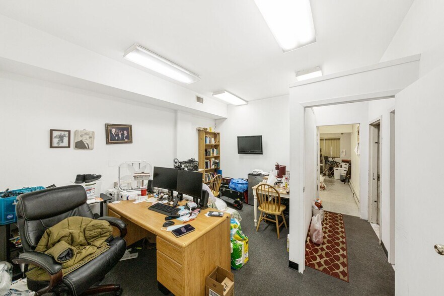 More Photos Of 12516 Jamaica Ave, Richmond Hill Apartments For Sale